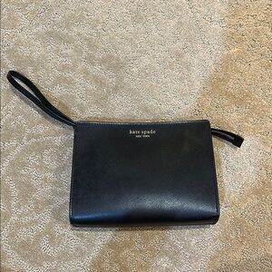 NEW with tags Kate Spade Black Spencer Wristlet W/ Gusset